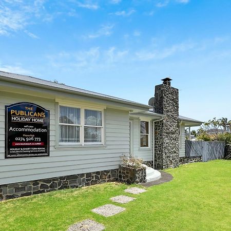 The Publican'S Palace Whitianga Extérieur photo