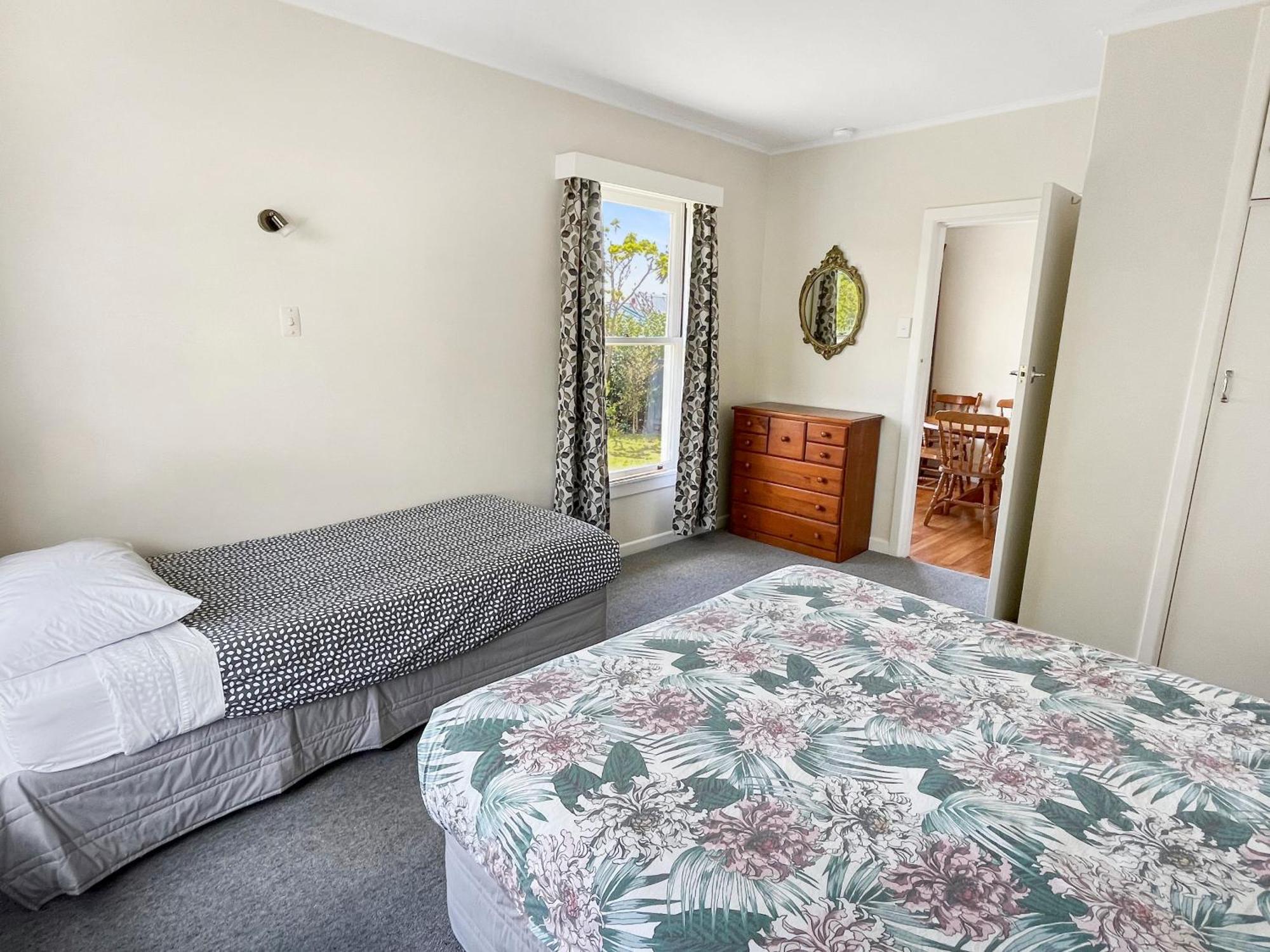 The Publican'S Palace Whitianga Extérieur photo